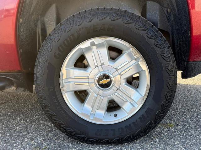 Used 2012 Chevrolet Tahoe LT w/ Suspension Package, Off-Road AWD/4WD image 27