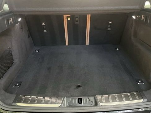 Used 2021 Jaguar F-PACE S image 17