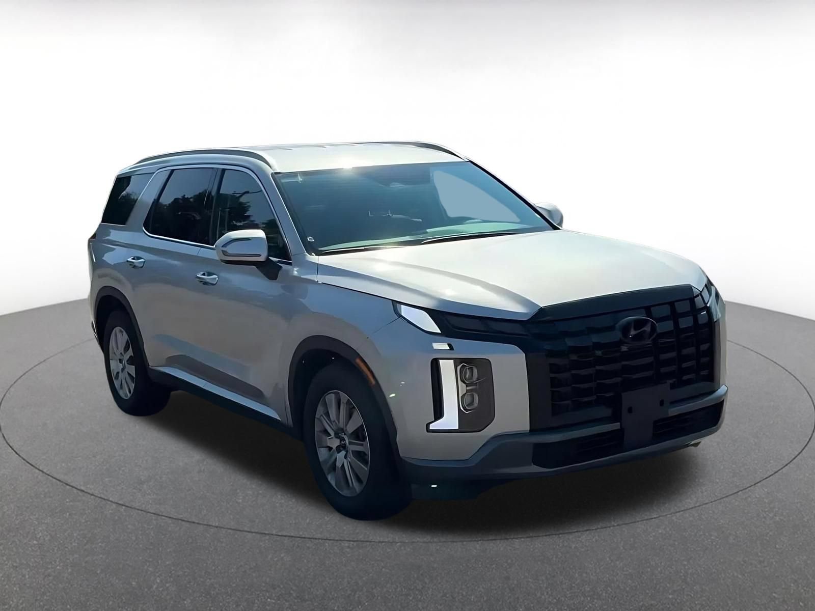 Used 2025 Hyundai Palisade SEL FWD image 3