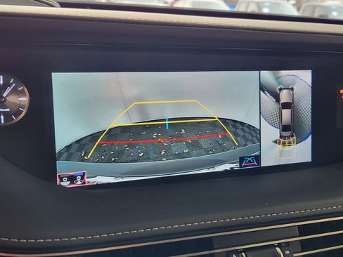 Used 2018 Lexus LS 500 AWD w/ Executive Package image 21