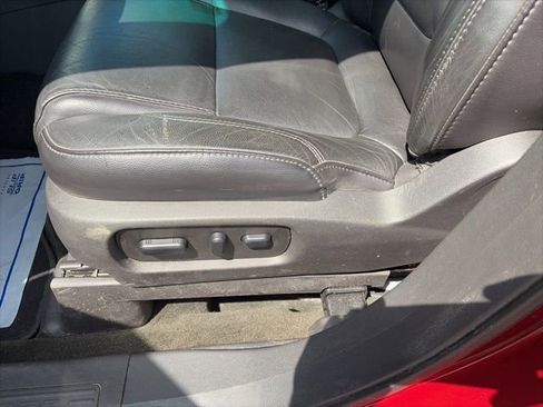 Used 2013 Ford Explorer XLT AWD/4WD image 15