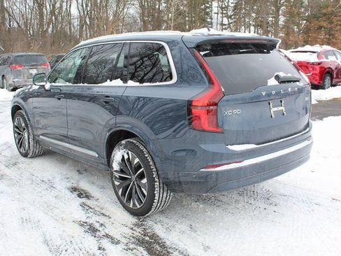 New 2026 Volvo XC90 B5 Plus image 5