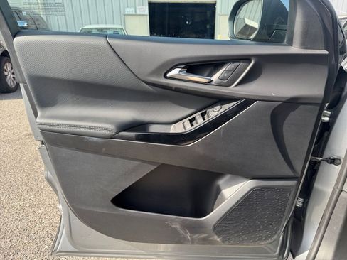 Used 2025 Chevrolet Equinox LT image 20