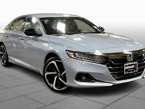 Used 2022 Honda Accord Sport image 2