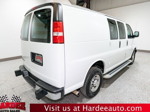 Used 2023 Chevrolet Express 2500 w/ Driver Convenience Package image 5