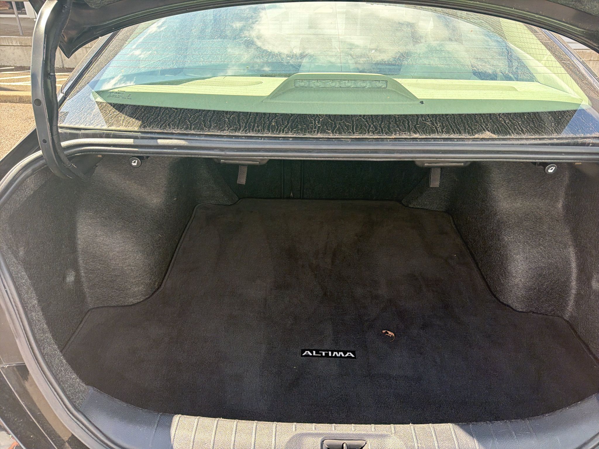Used 2025 Nissan Altima 2.5 SV FWD image 5