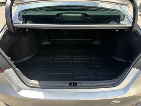 Used 2019 Toyota Camry LE FWD image 20