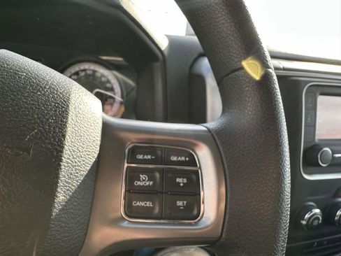 Used 2024 RAM 1500 Classic SLT image 24