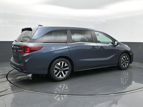 Certified 2025 Honda Odyssey EX-L image 22