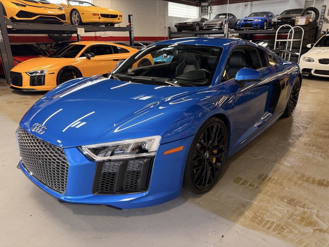 Used 2018 Audi R8 V10 AWD/4WD image 9