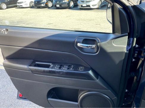 Used 2013 Jeep Compass Sport image 23