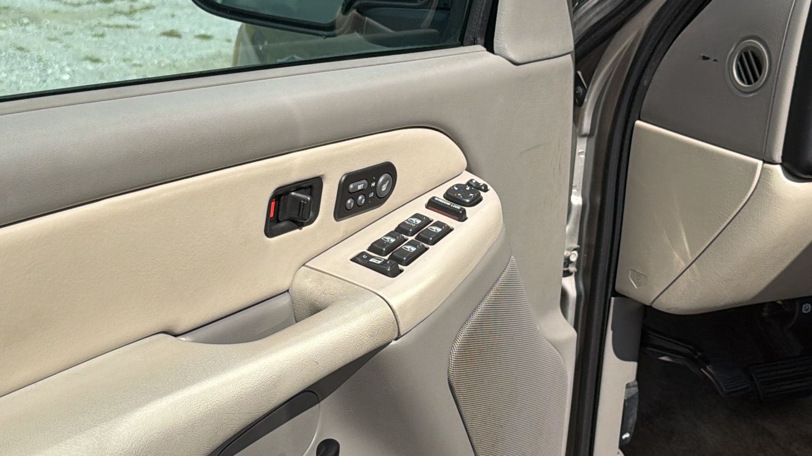 Used 2002 GMC Yukon XL SLT RWD image 14