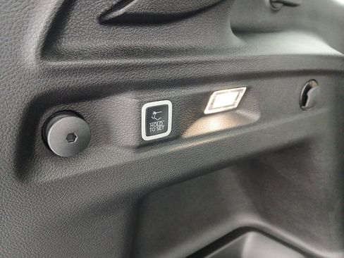 New 2025 Jeep Grand Cherokee L Limited w/ Luxury Tech Group II image 28