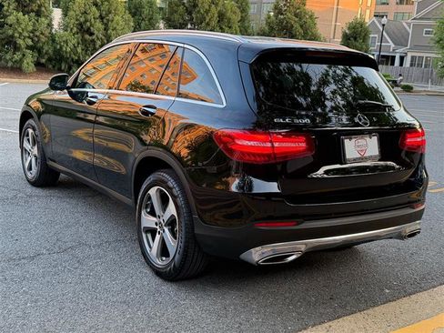 Used 2017 Mercedes-Benz GLC 300 4MATIC image 10