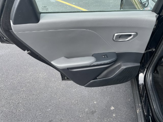 Used 2025 Kia K4 FWD image 27
