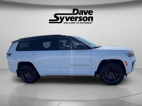 New 2026 Jeep Grand Cherokee L Summit w/ Obsidian Package image 6