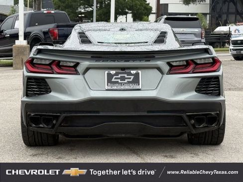 Used 2024 Chevrolet Corvette Stingray Coupe w/ 1LT RWD image 7