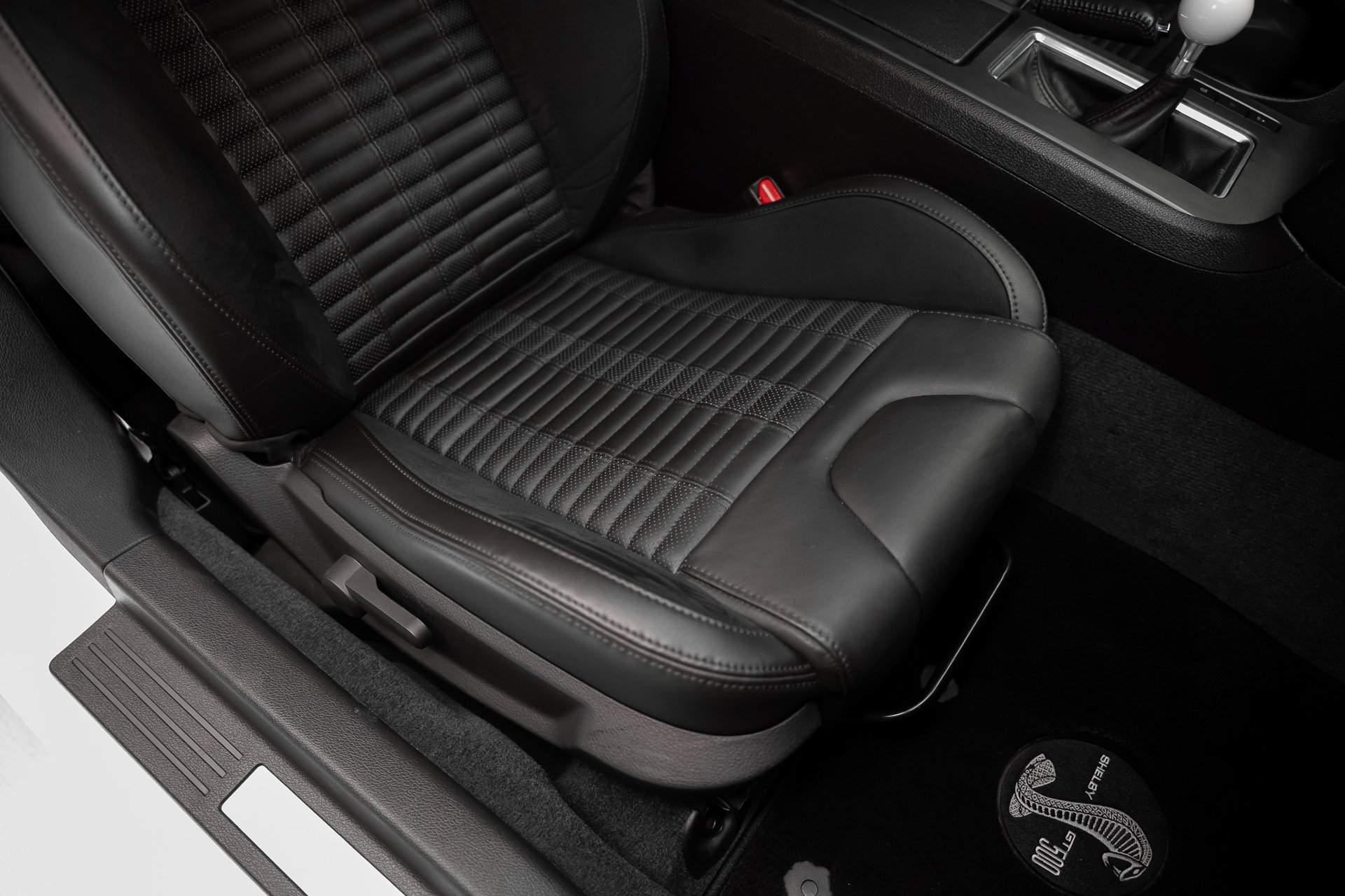 Used 2013 Ford Mustang Shelby GT500 RWD image 64
