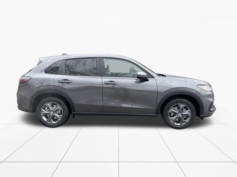 New 2026 Honda HR-V LX image 9