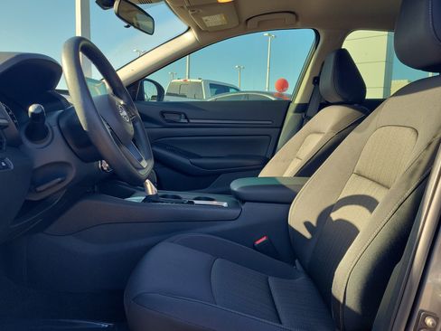 Certified 2025 Nissan Altima 2.5 S image 19