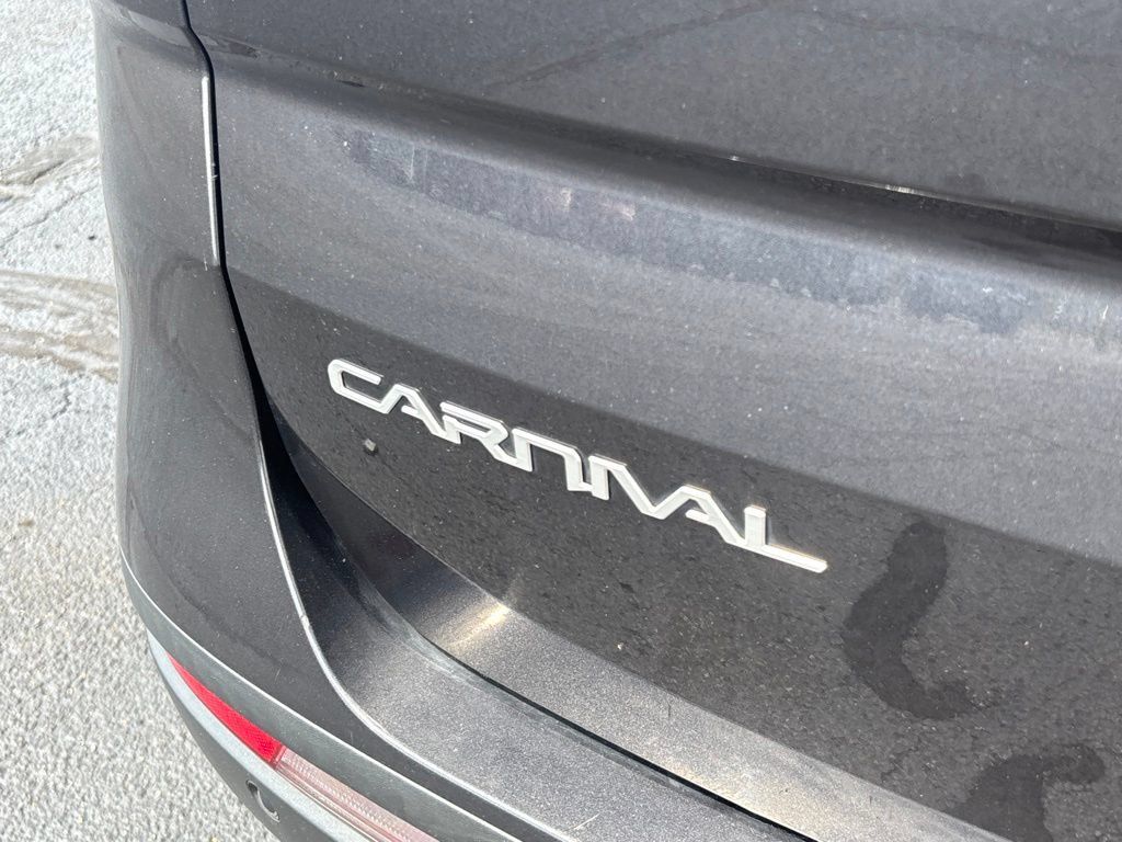 Used 2023 Kia Carnival SX Prestige FWD image 36