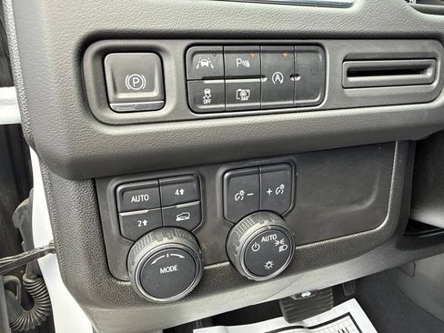 Used 2024 Chevrolet Tahoe RST w/ Luxury Package AWD/4WD image 25