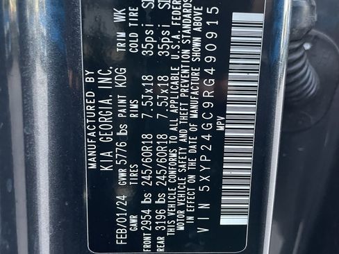 Used 2024 Kia Telluride LX image 28