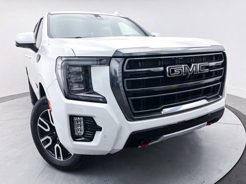 Used 2021 GMC Yukon AT4 w/ AT4 Premium Plus Package image 3