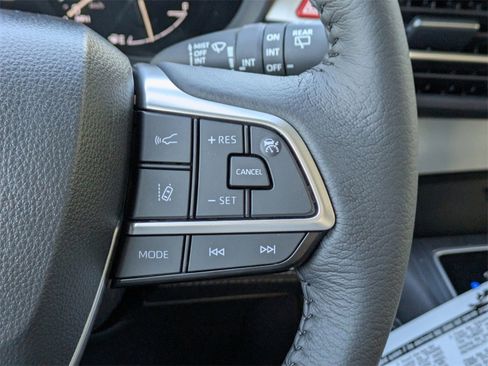 New 2026 Toyota Sienna XLE image 29