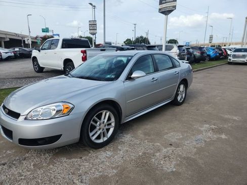 Used 2015 Chevrolet Impala LTZ FWD image 2