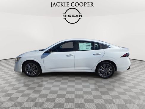 New 2026 Nissan Sentra SL w/ Floor Mat Package FWD image 2