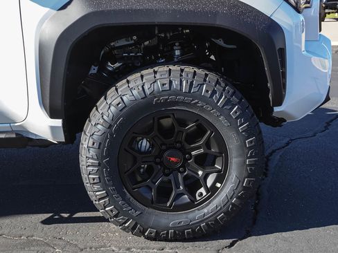 New 2025 Toyota Tacoma TRD Off-Road image 10