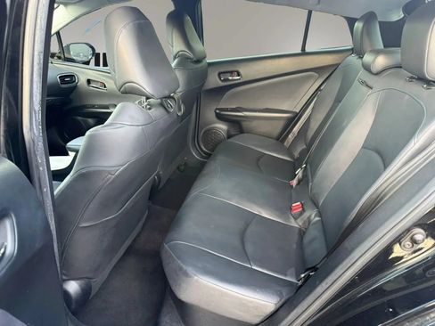 Used 2016 Toyota Prius Four Touring w/ Premium Convenience Package FWD image 29