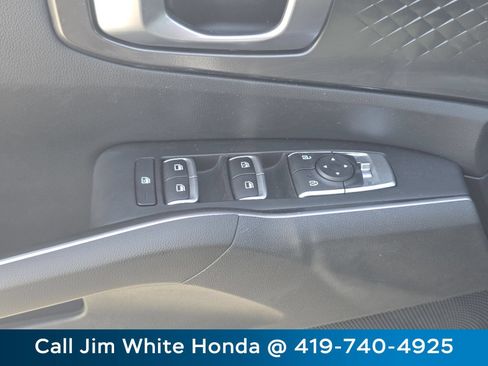 Used 2022 Kia Sorento LX FWD image 26