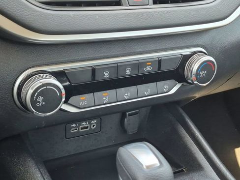 Certified 2022 Nissan Altima 2.5 SV FWD image 22