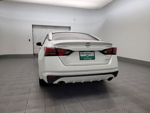 Used 2020 Nissan Altima 2.0 Platinum image 6