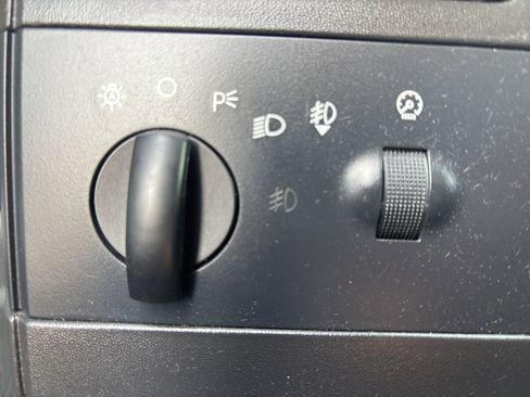 Used 2006 Ford F350 XL image 25