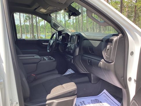New 2025 Chevrolet Silverado 1500 Custom RWD image 10