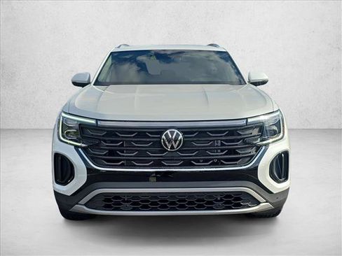 New 2026 Volkswagen Atlas Cross Sport SE FWD image 9