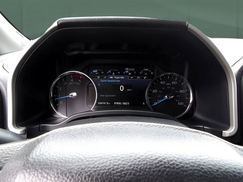 Used 2017 Ford F250 Lariat w/ Lariat Value Package image 19