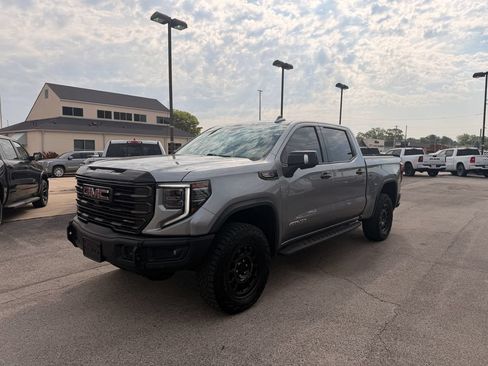 Used 2024 GMC Sierra 1500 AT4X w/ AT4X AEV Edition AWD/4WD image 22