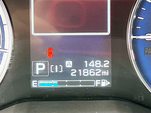 Used 2022 Subaru Crosstrek Hybrid w/ Moonroof Package w/Navigation image 12