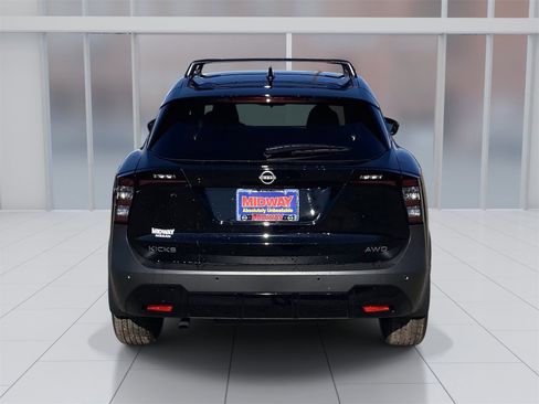 New 2026 Nissan Kicks SV w/ Cold Weather Package image 5