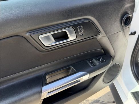 Used 2021 Ford Mustang Coupe RWD image 14