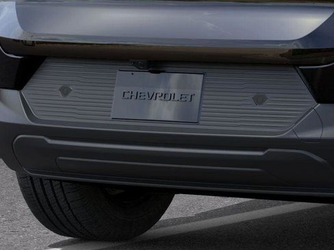 New 2026 Chevrolet Equinox EV LT image 14