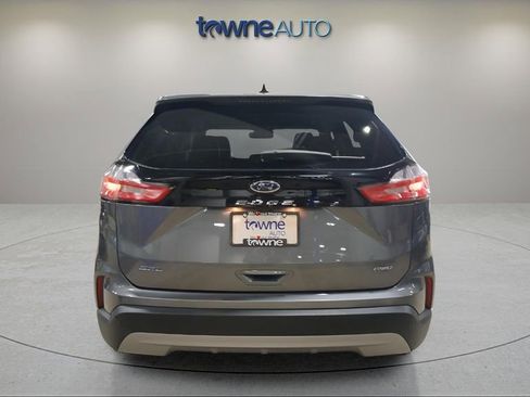 Used 2024 Ford Edge SEL w/ Convenience Package image 4