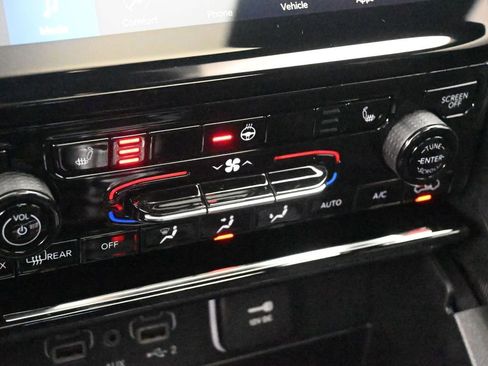 New 2025 Jeep Grand Cherokee Limited image 26