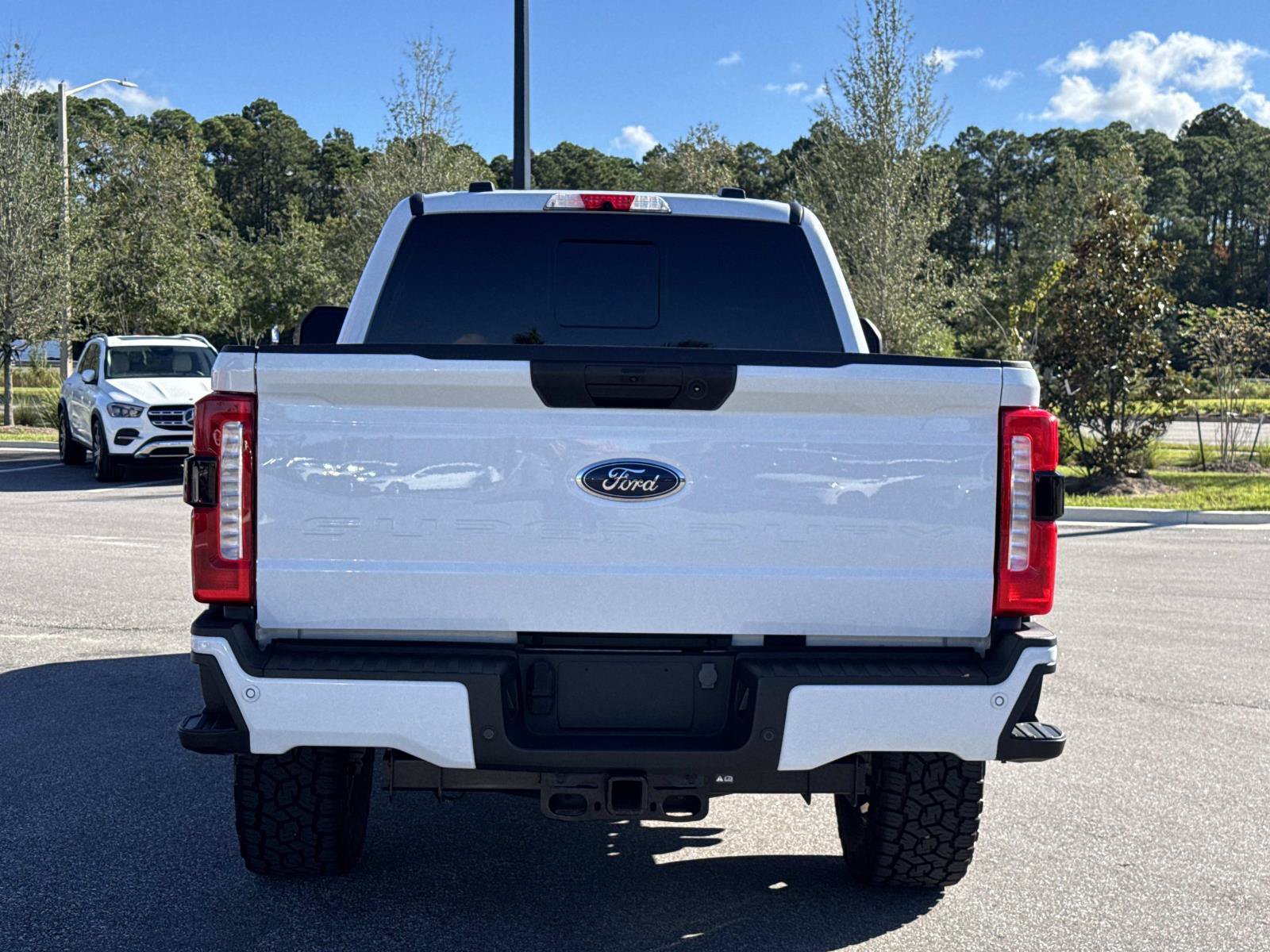 Used 2024 Ford F250 XL w/ STX Appearance Package AWD/4WD image 4