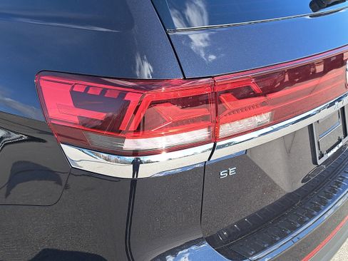 New 2026 Volkswagen Atlas SE image 32