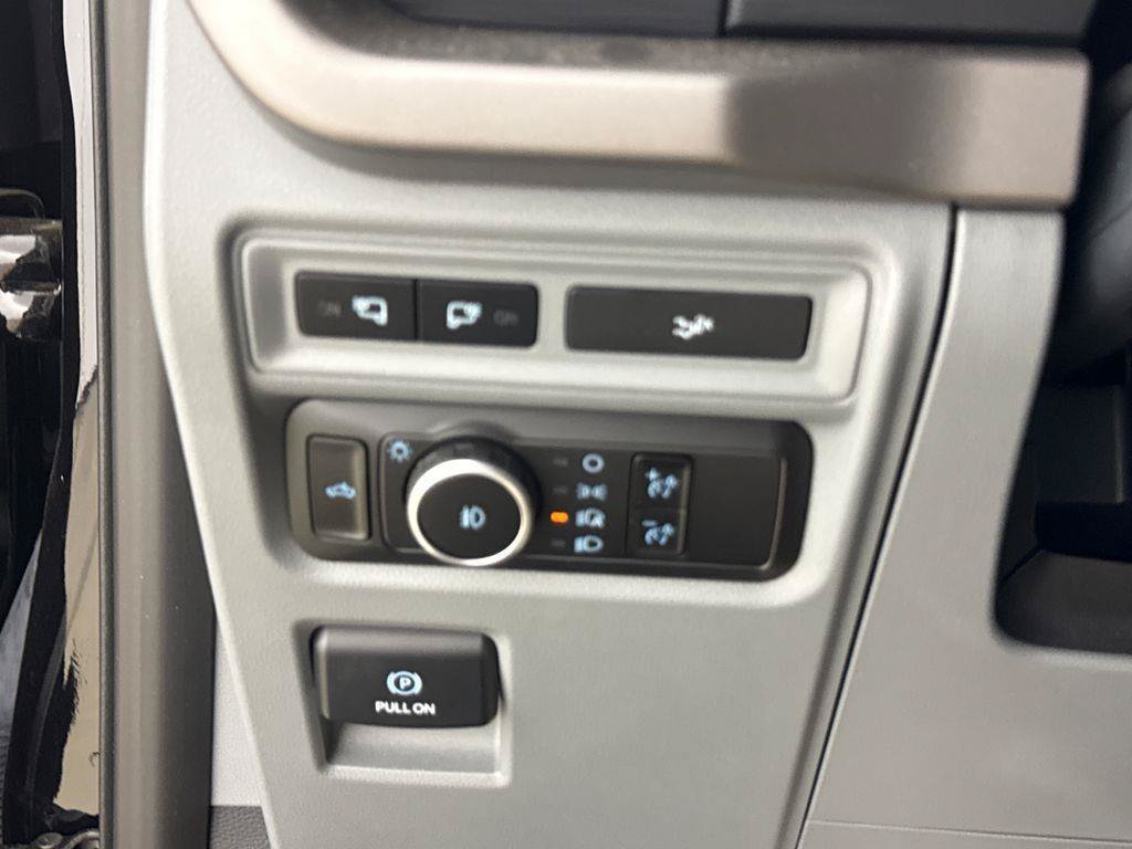 Used 2024 Ford F150 XLT w/ Equipment Group 302A MID RWD image 28